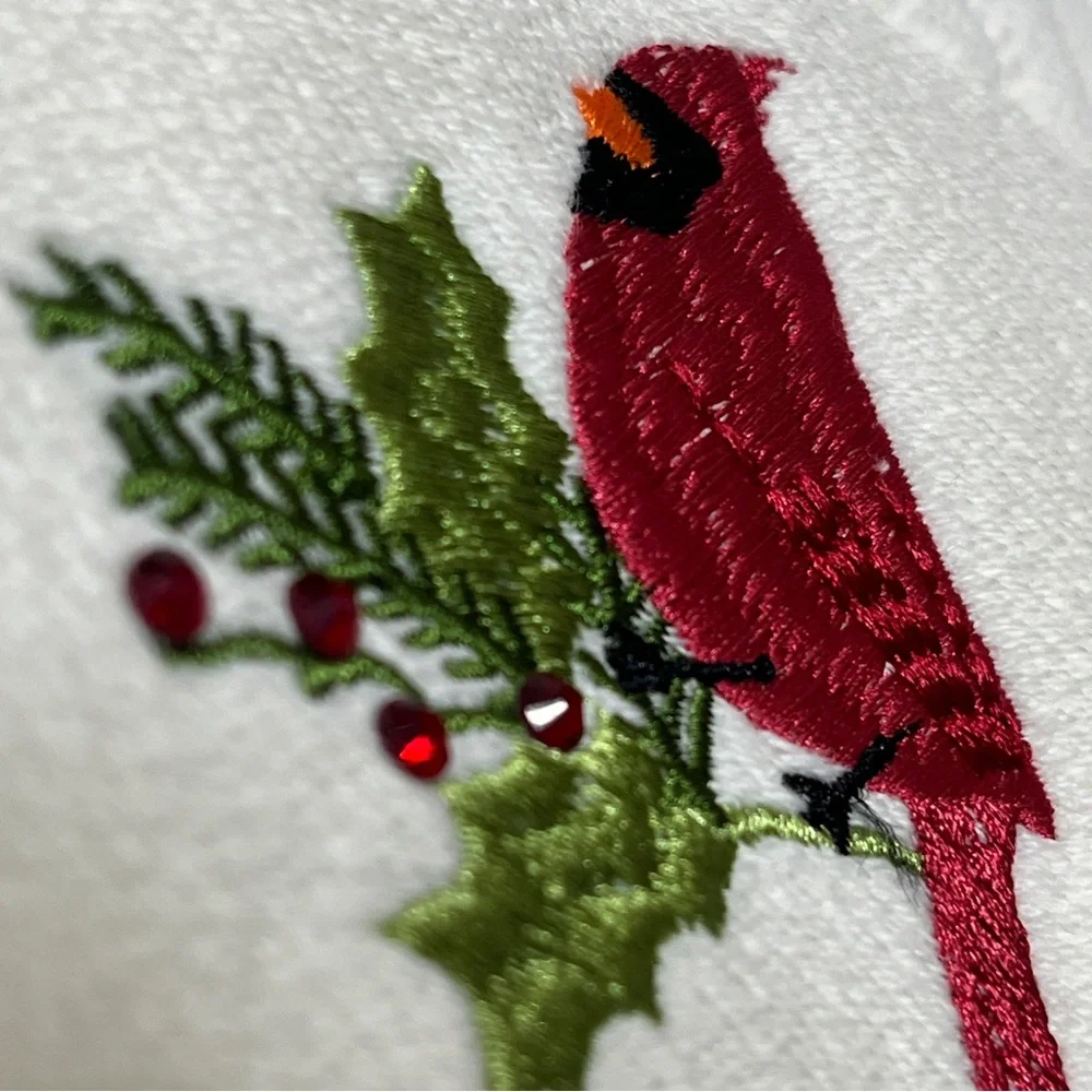 Merry & Bright Beaded Cardinal Christmas Holly Berry Embellished Bath Towel Set